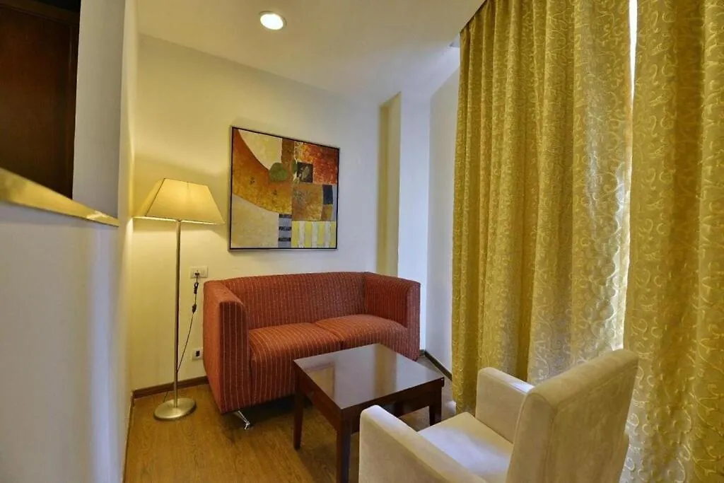 Hotel Grenville Gurgaon