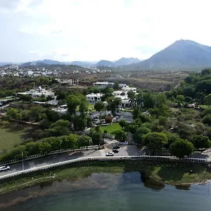 Devendragarh - A Boutique Facing On Fateh Sagar 3* Udaipur