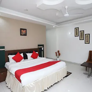 Super Capital O Levanti Near Aravali Biodiversity Park 3* Gurgaon